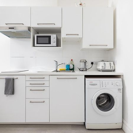 Bright Studio On Golders Green Road لندن المظهر الخارجي الصورة