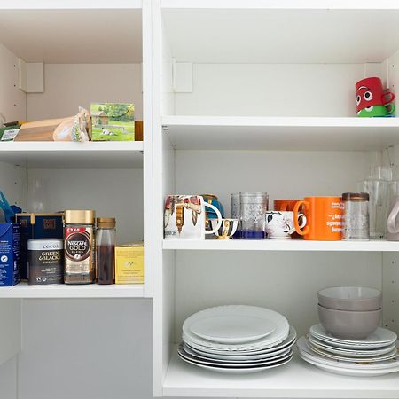 Bright Studio On Golders Green Road لندن المظهر الخارجي الصورة